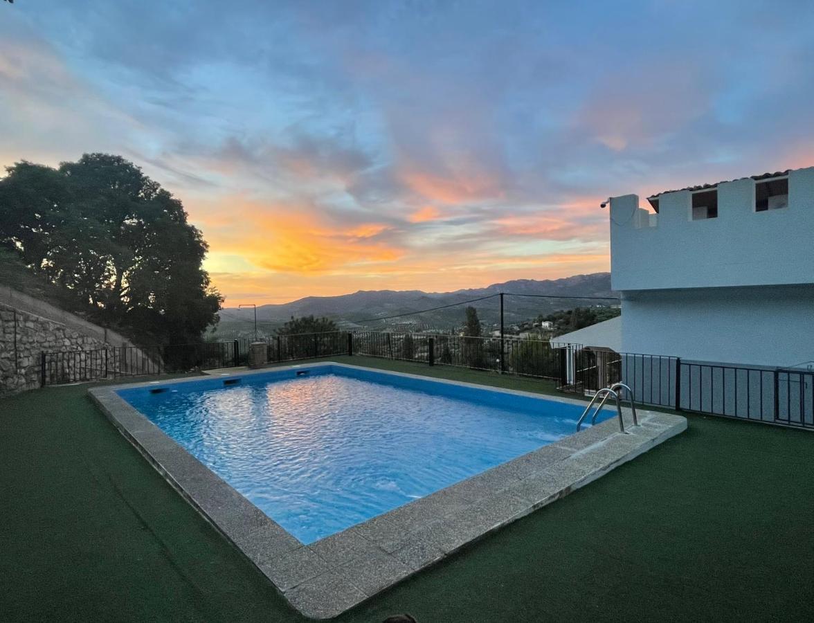 Noviembre La Iruela Exterior foto